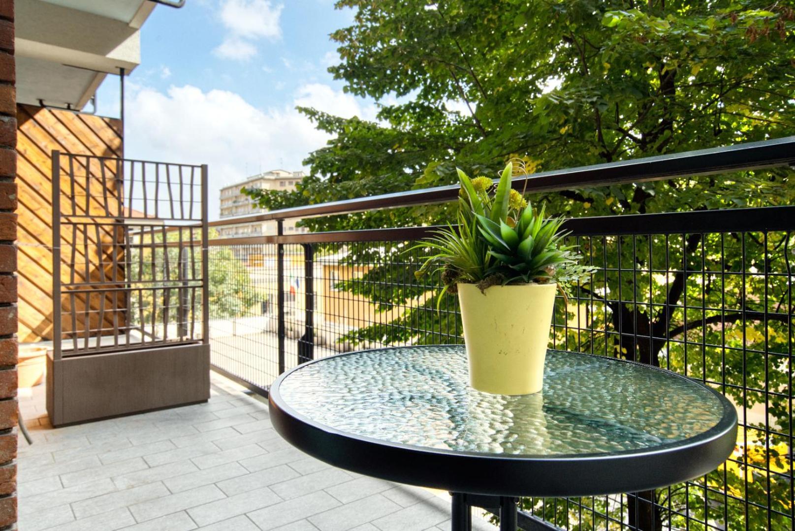 Italianflat - Elegant Suites With Balcony In Navigli Milano Ngoại thất bức ảnh